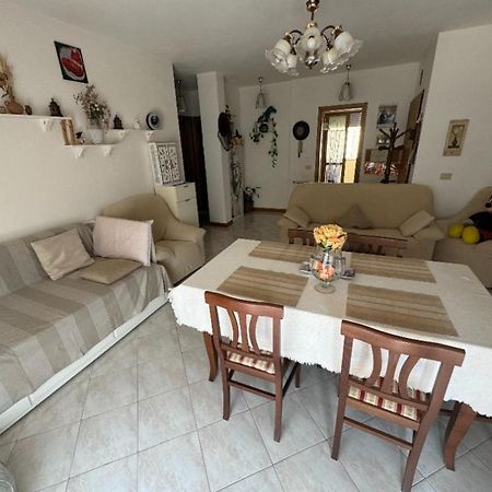 Bellissima Stanza Con Parcheggio Gratuito Apartment Cinquale Exterior photo